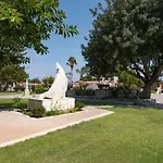 Rezort Atlantis 4*