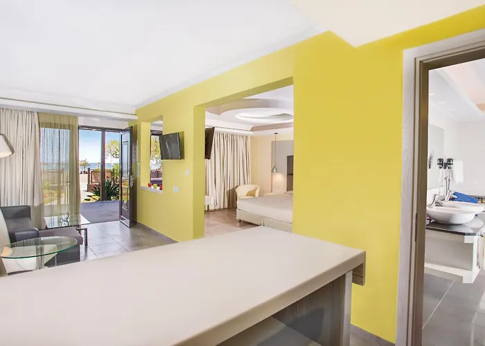 Feriested Atlantis 4*