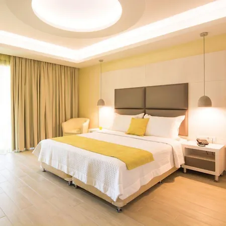 Atlantis 4*