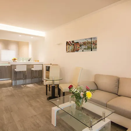 Atlantis Semesteranläggning (resort) Lambi (Kos)